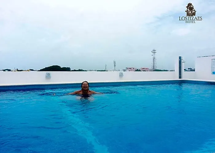 Itzaes By 5th Av Hotel 3*